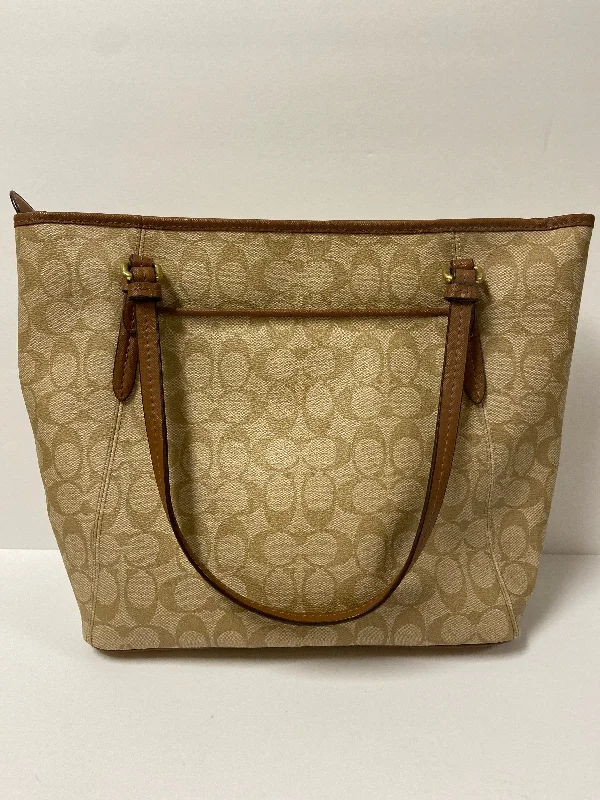 Handbag Designer By Coach  Size: Medium