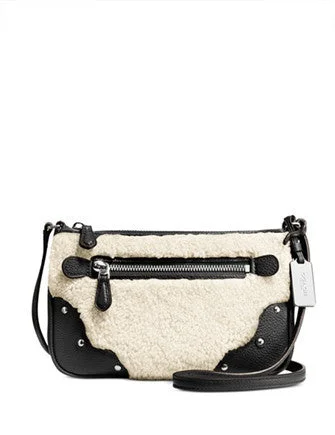 Coach Small Rhyder Pochette in Shearling