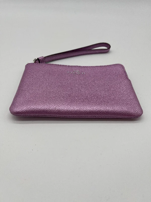 Wallet Designer By Coach  Size: Small