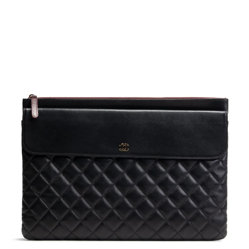 CHANEL Lambskin Medium Flap O-Case Clutch - Black