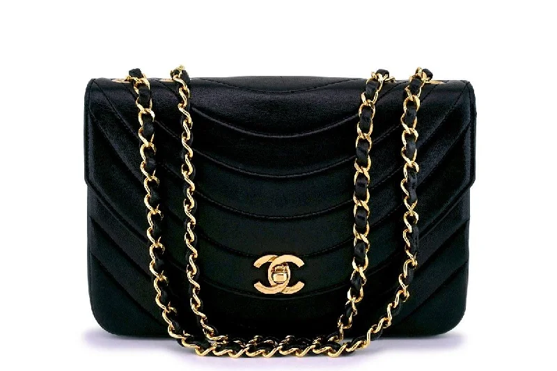 Rare Chanel Vintage Lambskin Classic Flap Bag 24k GHW